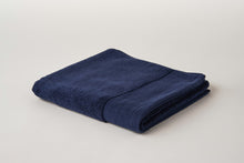 Load image into Gallery viewer, Harmonious Living with Water: Towels from the Senshu Region Roshichi Towel - Oasis Series Bath Towel