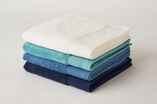 Load image into Gallery viewer, Harmonious Living with Water: Towels from the Senshu Region Roshichi Towel - Oasis Series Bath Towel