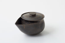 Load image into Gallery viewer, <=K+> RUST BLACK TEAPOT (Large)