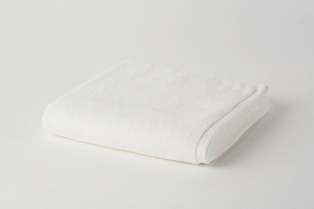 Harmonious Living with Water: Towels from the Senshu Region Ueno Towels - Angel Series Bath Towel